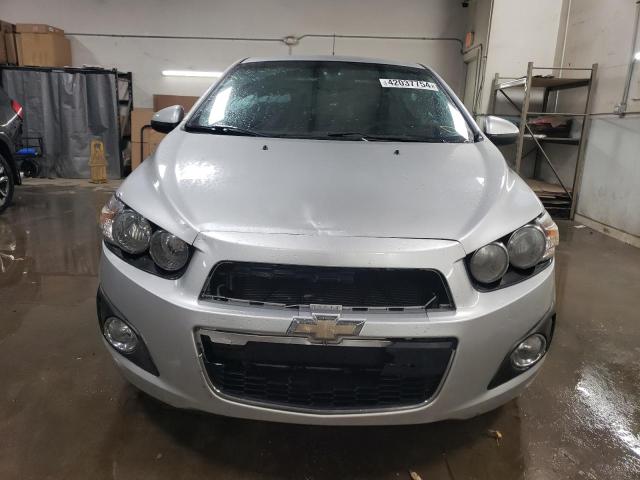 1G1JC5SH4E4168440 - 2014 CHEVROLET SONIC LT SILVER photo 5