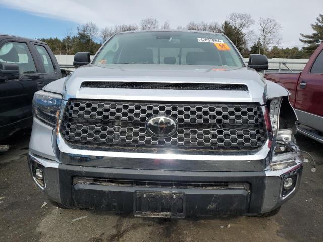 5TFUY5F16LX885338 - 2020 TOYOTA TUNDRA DOUBLE CAB SR/SR5 SILVER photo 5