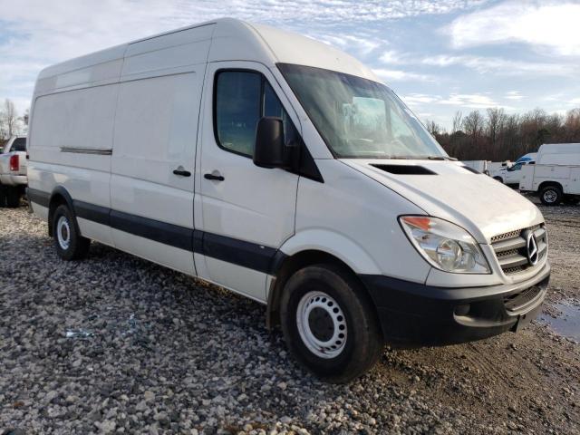 WD3PE8CB2C5707243 - 2012 MERCEDES-BENZ SPRINTER 2500 WHITE photo 4