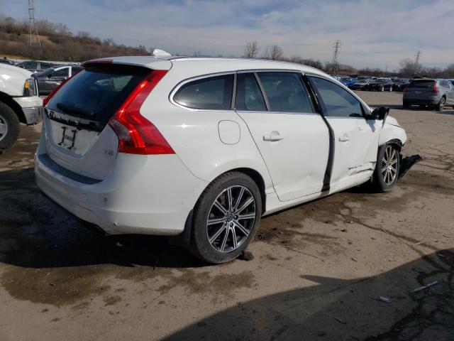 YV140MEC5F1205970 - 2015 VOLVO V60 PREMIER+ WHITE photo 3