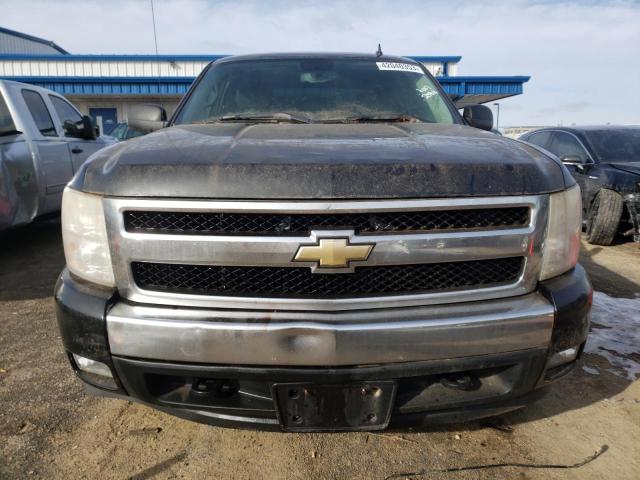 2GCEK13M871595215 - 2007 CHEVROLET SILVERADO K1500 CREW CAB BLACK photo 5