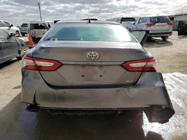 4T1B11HK4JU050746 - 2018 TOYOTA CAMRY L GRAY photo 6