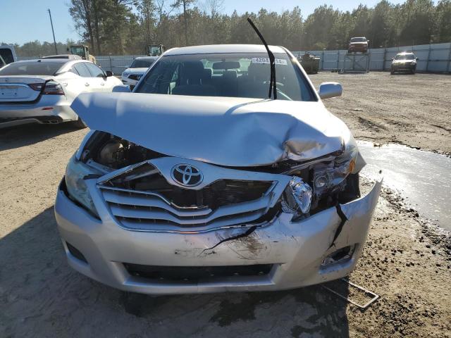 4T4BF3EK5BR173769 - 2011 TOYOTA CAMRY BASE SILVER photo 5