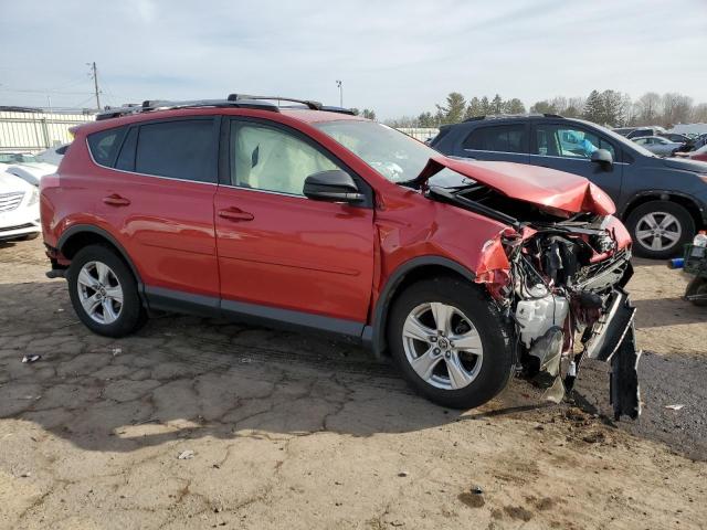 JTMZFREV5HJ130649 - 2017 TOYOTA RAV4 LE RED photo 4