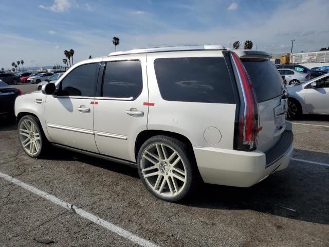 1GYS3CEF7DR156482 - 2013 CADILLAC ESCALADE PREMIUM WHITE photo 2