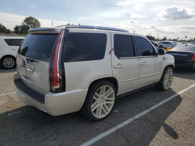 1GYS3CEF7DR156482 - 2013 CADILLAC ESCALADE PREMIUM WHITE photo 3