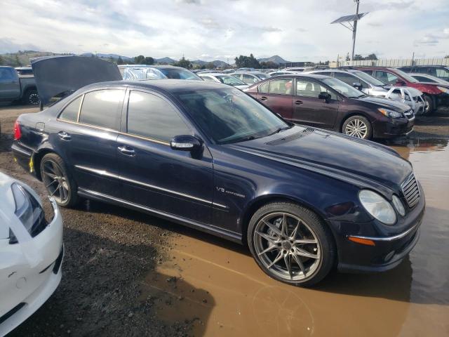 WDBUF76J45A778665 - 2005 MERCEDES-BENZ E 55 AMG BLUE photo 4