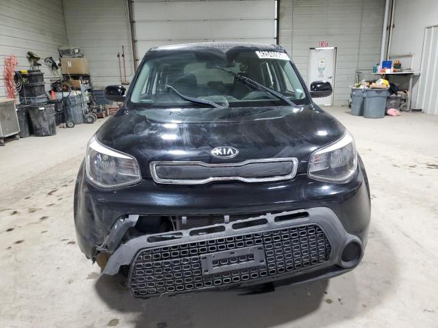 KNDJN2A25G7349061 - 2016 KIA SOUL BLACK photo 5