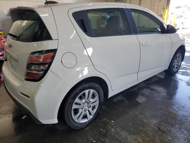 1G1JG6SH4H4176861 - 2017 CHEVROLET SONIC WHITE photo 3