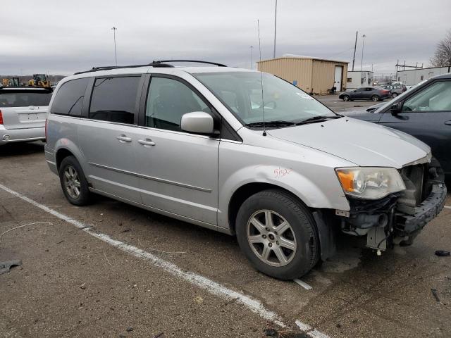 2A4RR5D19AR334381 - 2010 CHRYSLER TOWN & COU TOURING Silber Foto 4