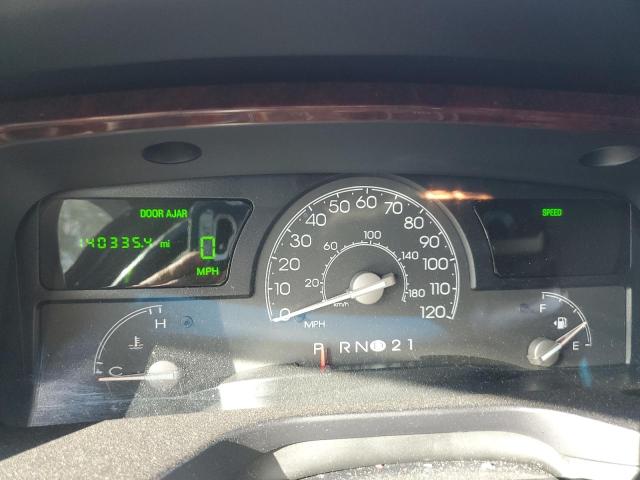 1LNHM81W64Y629726 - 2004 LINCOLN TOWN CAR EXECUTIVE BLACK photo 9