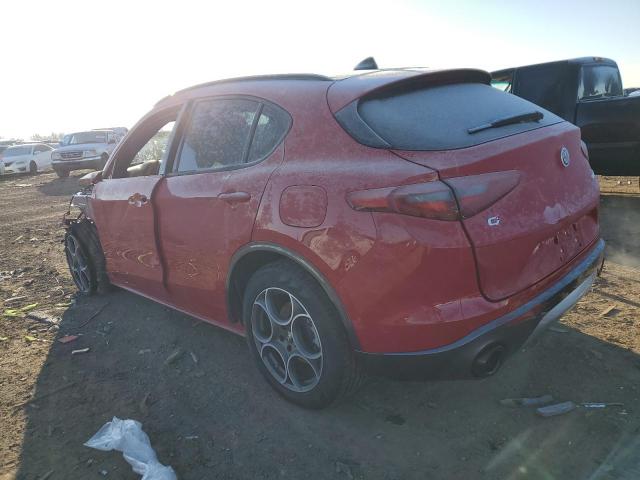 ZASPAKBN2N7D26565 - 2022 ALFA ROMEO STELVIO TI RED photo 2