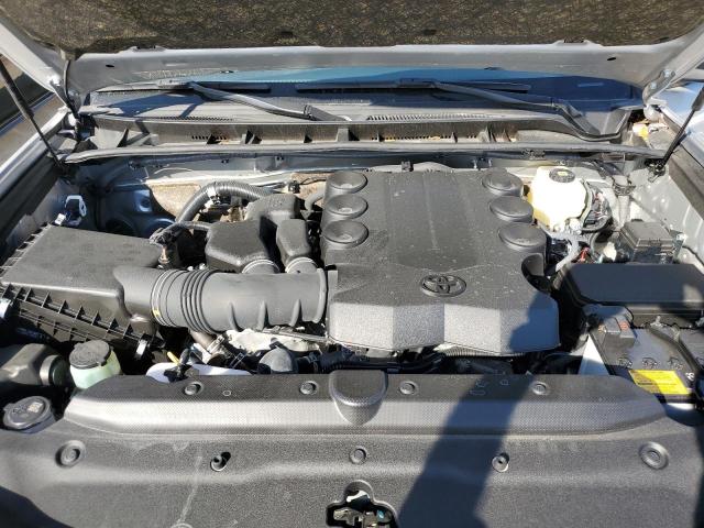 JTEPU5JR1M5922343 - 2021 TOYOTA 4RUNNER SR5/SR5 PREMIUM 银色 照片 12