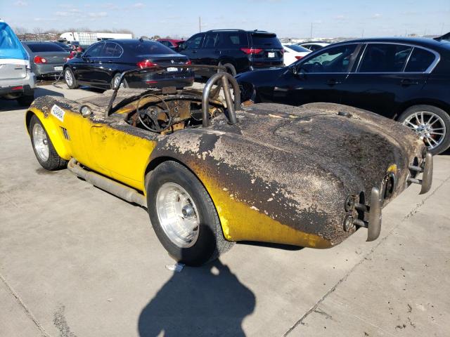 2SAAGM19407180476 - 1965 FORD COBRA YELLOW photo 2