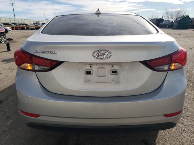 5NPDH4AE7GH707069 - 2016 HYUNDAI ELANTRA SE SILVER photo 6