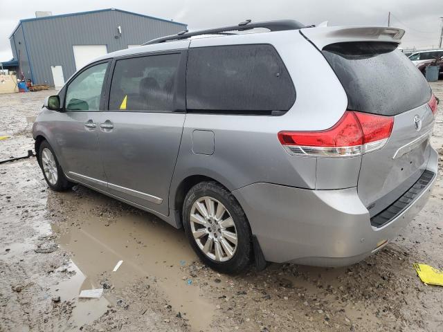 5TDDK3DC8CS039549 - 2012 TOYOTA SIENNA XLE SILVER photo 2