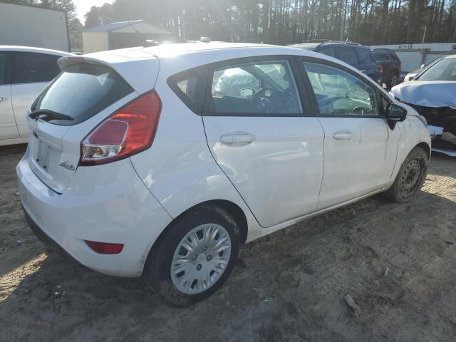 3FADP4TJ1HM114872 - 2017 FORD FIESTA S WHITE photo 3