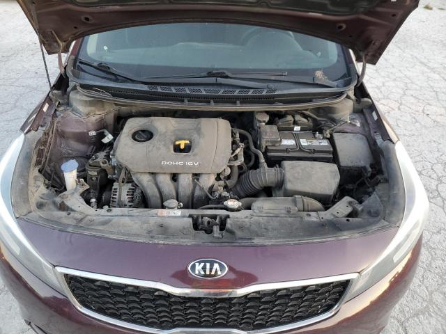 3KPFK4A78HE045584 - 2017 KIA FORTE LX BURGUNDY photo 11