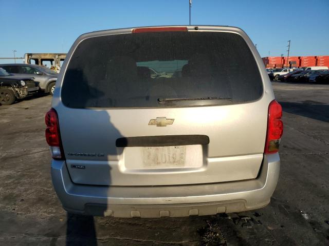 1GNDV23W28D132882 - 2008 CHEVROLET UPLANDER LS 银色 照片 6