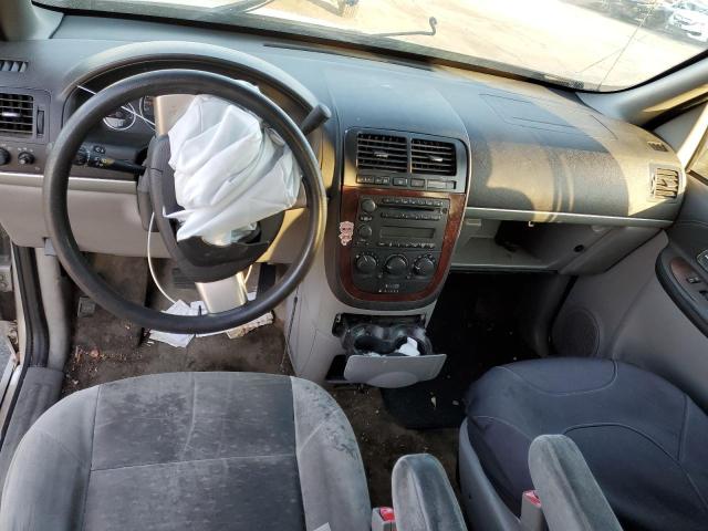 1GNDV23W28D132882 - 2008 CHEVROLET UPLANDER LS 银色 照片 8