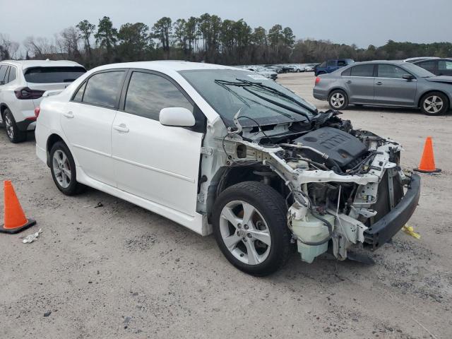 5YFBU4EE6DP129400 - 2013 TOYOTA COROLLA BASE WHITE photo 4