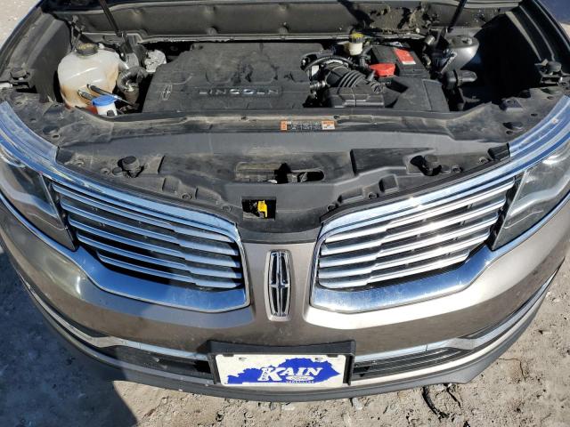 2LMTJ6LR0GBL45366 - 2016 LINCOLN MKX RESERVE BROWN photo 12