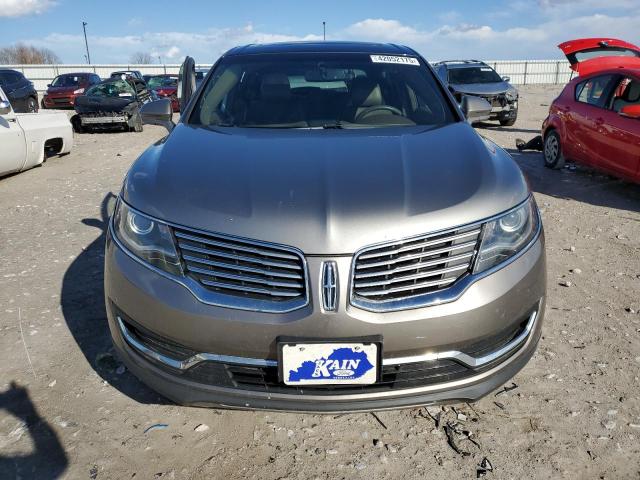 2LMTJ6LR0GBL45366 - 2016 LINCOLN MKX RESERVE BROWN photo 5
