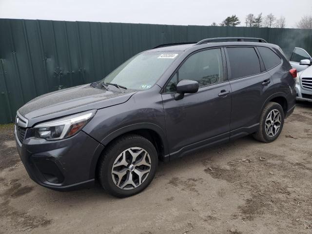 JF2SKAJC8MH456483 - 2021 SUBARU FORESTER PREMIUM GRAY photo 1