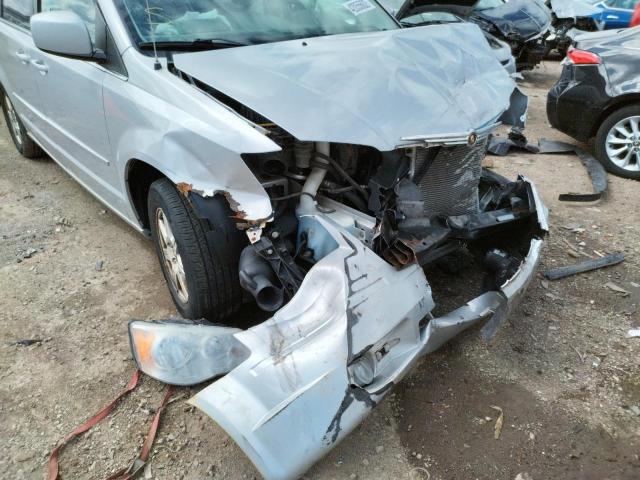 2A8HR54P88R103450 - 2008 CHRYSLER TOWN & COU TOURING 银色 照片 9