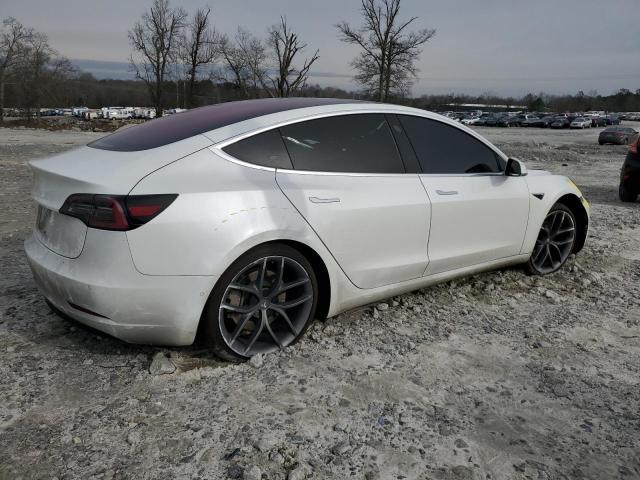 5YJ3E1EA0JF005787 - 2018 TESLA MODEL 3 WHITE photo 3