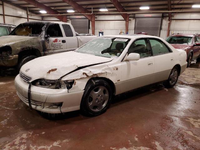 JT8BF28G110316012 - 2001 LEXUS ES 300 WHITE photo 1