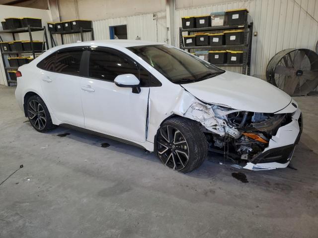 JTDS4MCE0MJ065006 - 2021 TOYOTA COROLLA SE WHITE photo 4