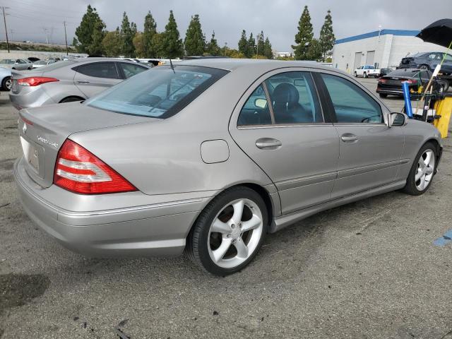 WDBRF40J45F685189 - 2005 MERCEDES-BENZ C 230K SPORT SEDAN SILVER photo 3