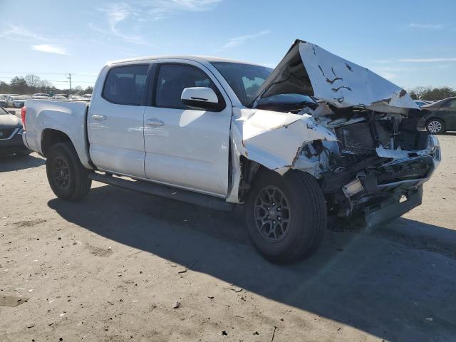 5TFAX5GN1GX065147 - 2016 TOYOTA TACOMA DOUBLE CAB WHITE photo 4