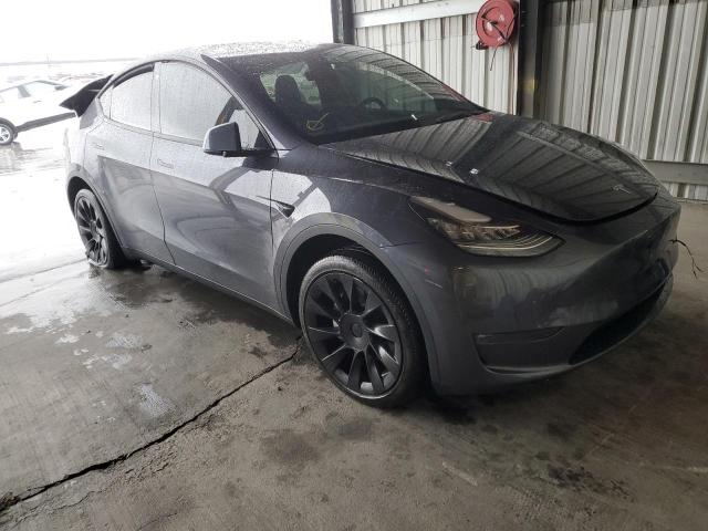 7SAYGDEE6NF349038 - 2022 TESLA MODEL Y GRAY photo 4