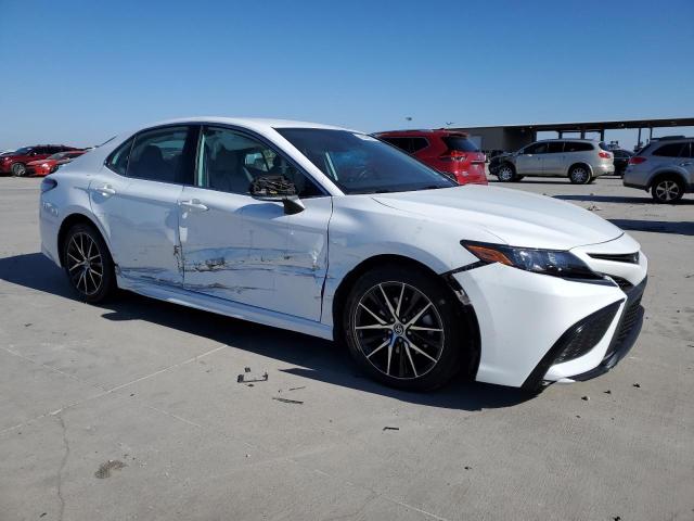 4T1G11AKXPU739053 - 2023 TOYOTA CAMRY SE NIGHT SHADE WHITE photo 4