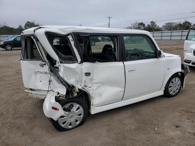 JTLKT324664095204 - 2006 TOYOTA SCION XB WHITE photo 3