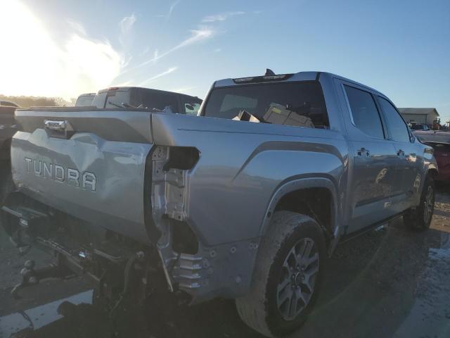 5TFMA5AB8RX035076 - 2024 TOYOTA TUNDRA CREWMAX PLATINUM 银色 照片 3