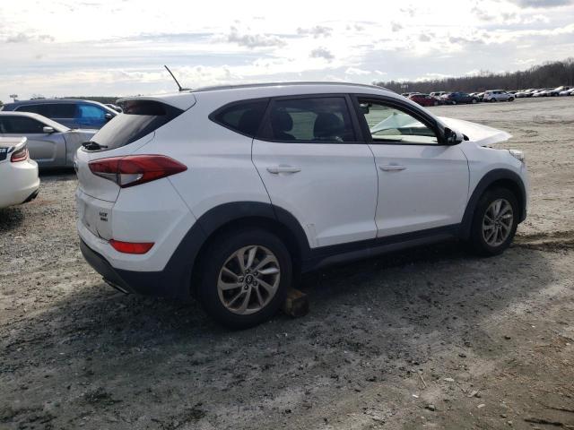 KM8J3CA2XGU183046 - 2016 HYUNDAI TUCSON LIMITED WHITE photo 3