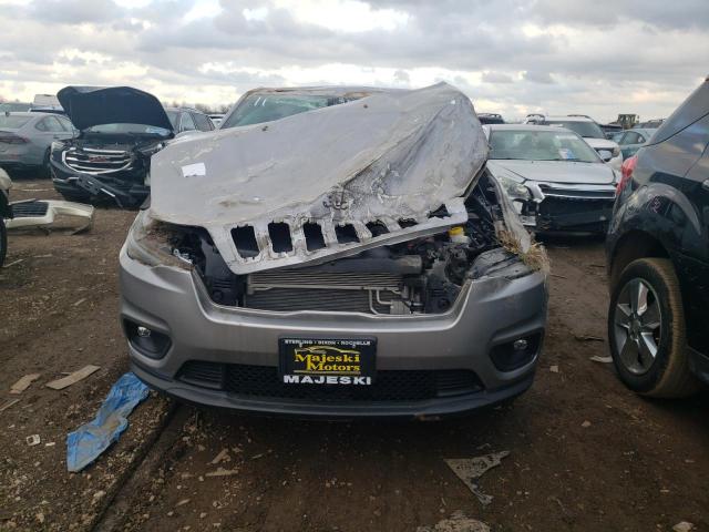 1C4PJMLX0LD647037 - 2020 JEEP CHEROKEE LATITUDE PLUS SILVER photo 5