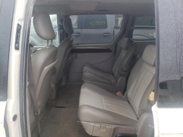 2A4GP54L27R196397 - 2007 CHRYSLER TOWN & COU TOURING თეთრი ფოტო 10