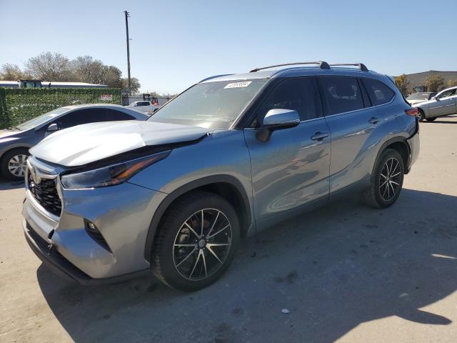 2021 TOYOTA HIGHLANDER XLE, 