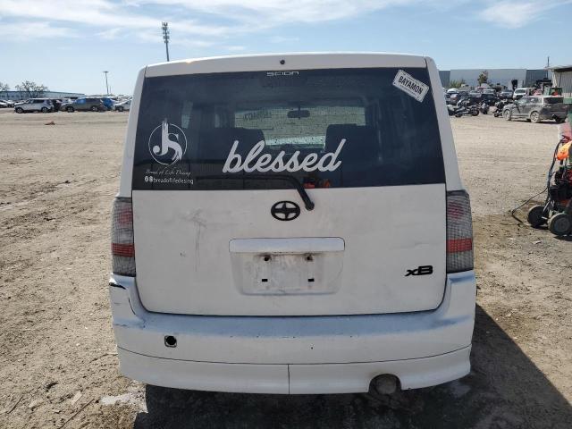 JTLKT324954005705 - 2005 TOYOTA SCION XB Beyaz fotoğraf 6