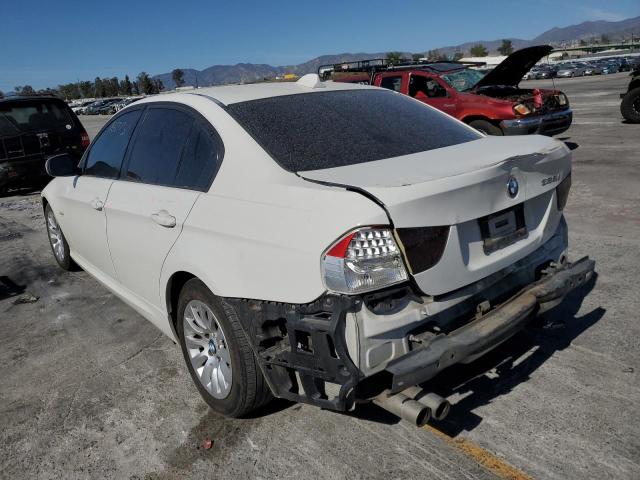 WBAPH57569NM32160 - 2009 BMW 328 I SULEV WHITE photo 2