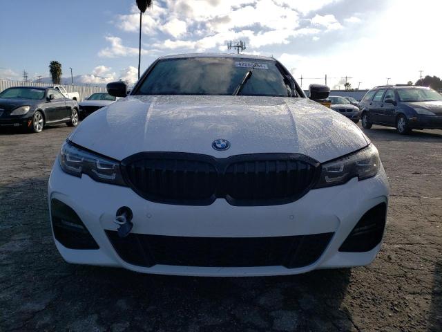 3MW5P7J03N8C24186 - 2022 BMW 330E WHITE photo 4