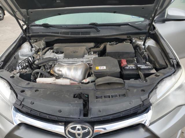 4T1BF1FK7HU633097 - 2017 TOYOTA CAMRY LE SILVER photo 11