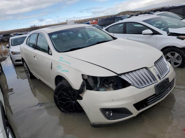 1LNHM93R49G612188 - 2009 LINCOLN MKS WHITE photo 4