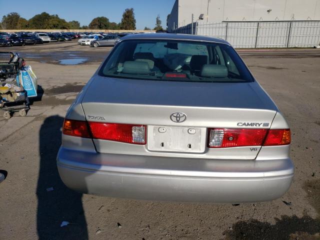 JT2BF28KXY0237060 - 2000 TOYOTA CAMRY LE SILVER photo 6