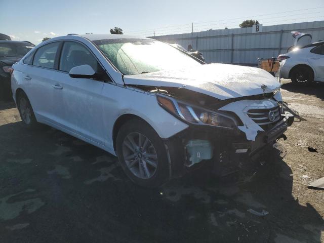 5NPE24AFXGH295051 - 2016 HYUNDAI SONATA SE WHITE photo 4