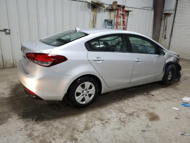 3KPFK4A79JE264480 - 2018 KIA FORTE LX SILVER photo 3